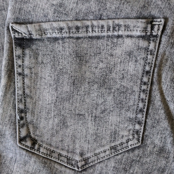 Express Jeans - Picture 5 of 10